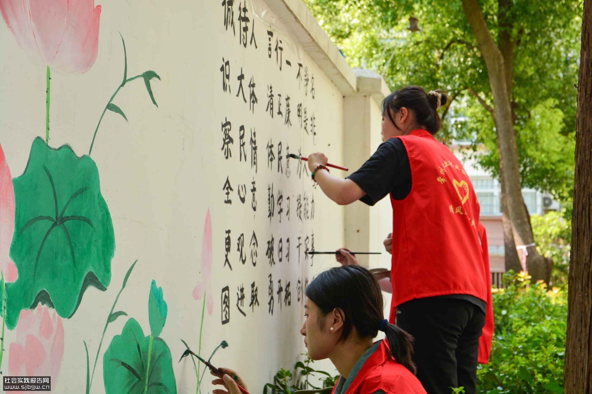 常州工业职业技术学院：开展“‘童’心协力，绘清廉之风”社区廉洁文化阵地营造暑期社会实践活动