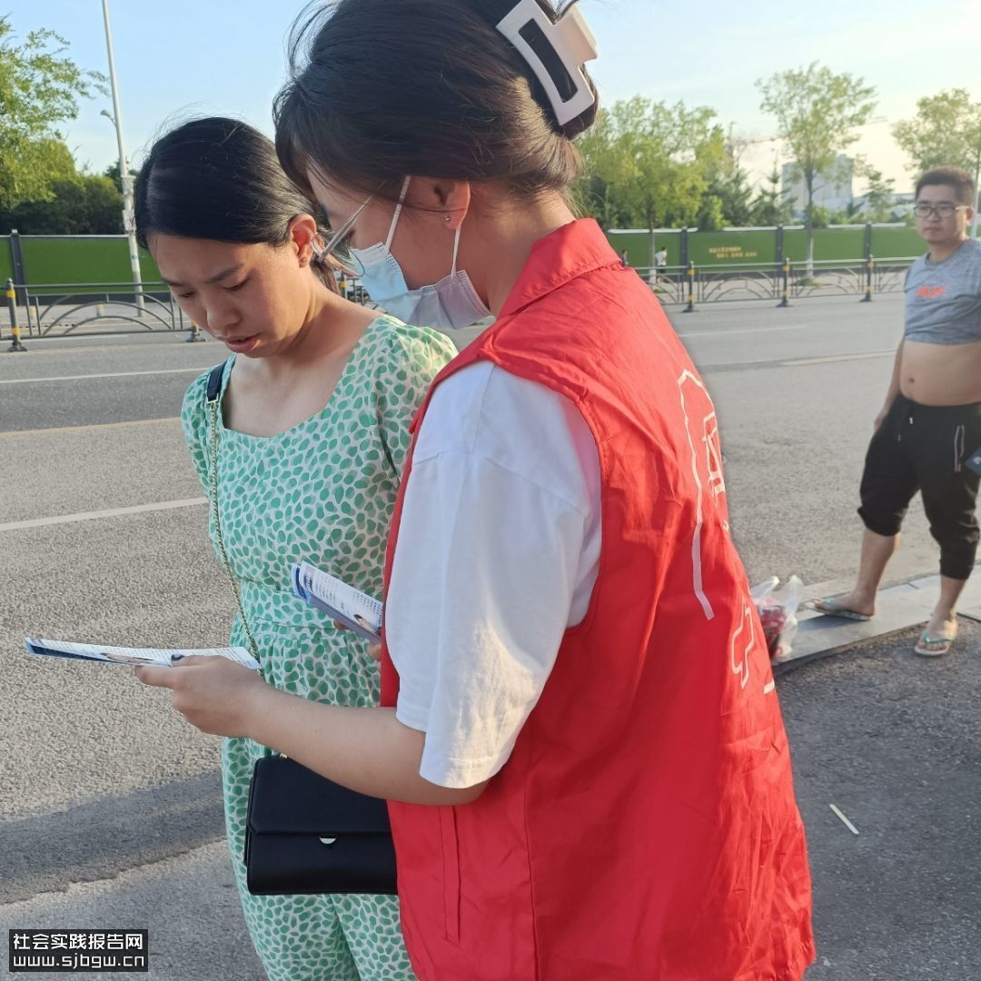 湖医药学子三下乡：正确用药防护 一定药对同行