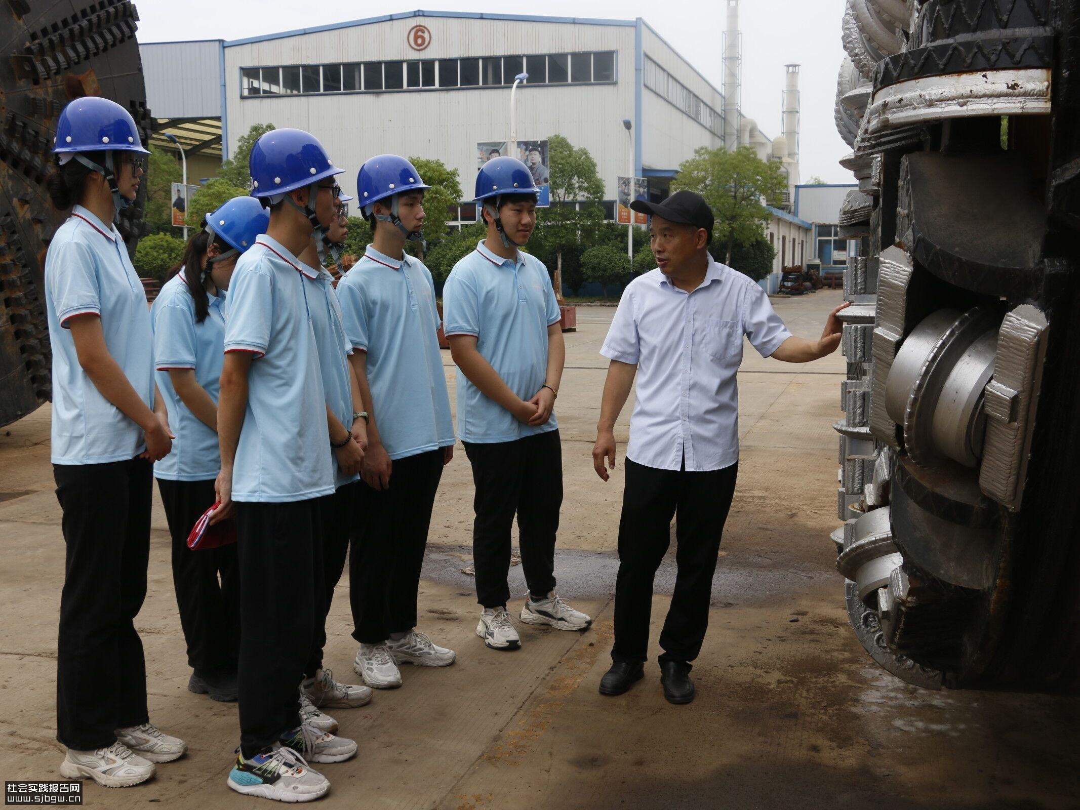 合工大学子三下乡：深耕皖地访劳模，百年基因永承传